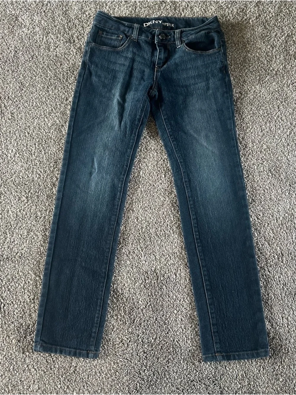 [DKNY] Hipster Skinny Jeans